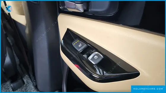 KIA CARNIVAL DIESEL 9-SEATER NOBLESSE