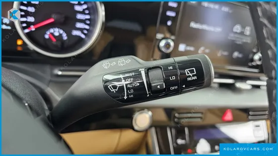 KIA CARNIVAL DIESEL 9-SEATER NOBLESSE