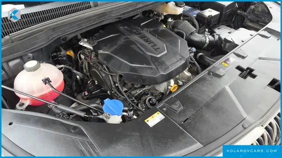 KIA CARNIVAL DIESEL 7-SEATER OUTDOOR