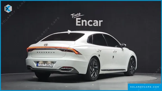 HYUNDAI GRANDEUR LE BLANC