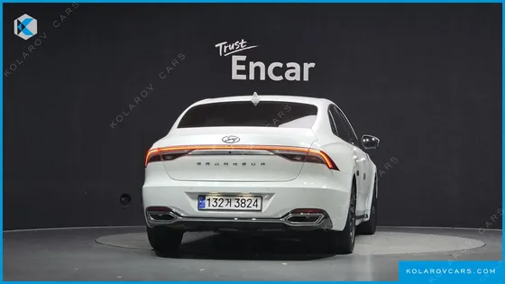 HYUNDAI GRANDEUR LE BLANC