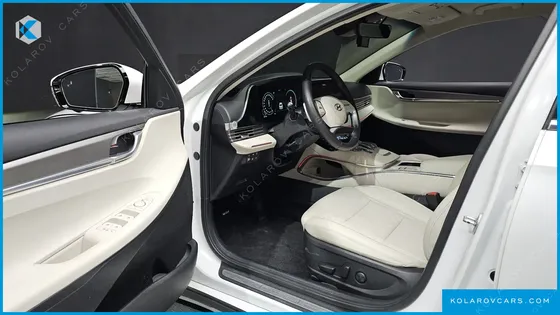 HYUNDAI GRANDEUR LE BLANC