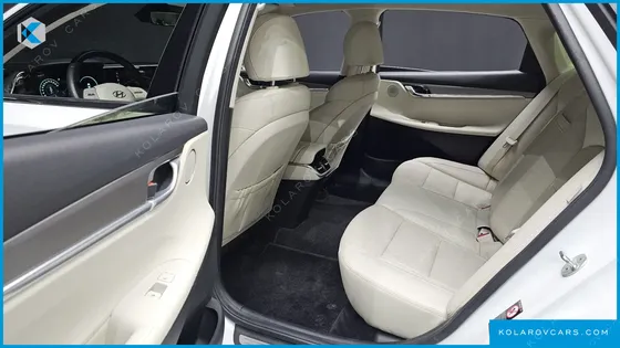 HYUNDAI GRANDEUR LE BLANC