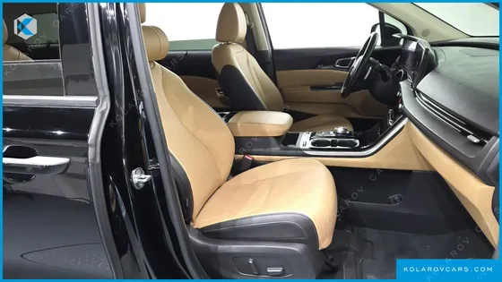 KIA CARNIVAL DIESEL 9-SEATER NOBLESSE