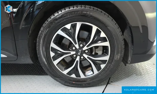 KIA CARNIVAL DIESEL 9-SEATER NOBLESSE