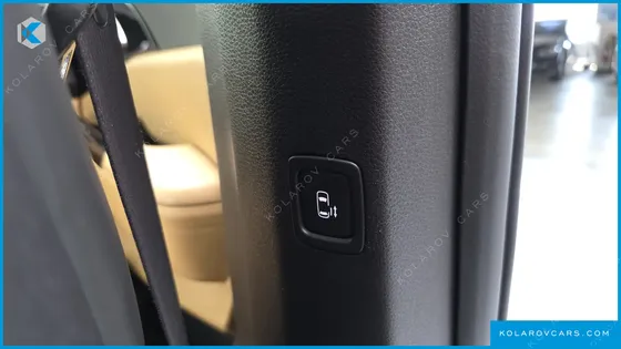 KIA CARNIVAL DIESEL 9-SEATER NOBLESSE