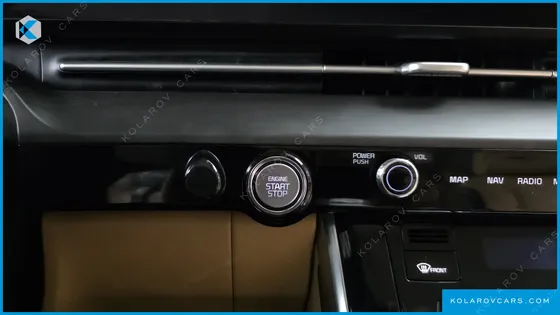 KIA CARNIVAL DIESEL 9-SEATER NOBLESSE