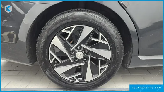 HYUNDAI GRANDEUR EXCLUSIVE