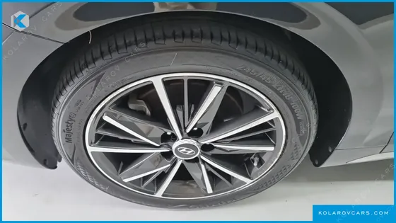 HYUNDAI GRANDEUR 2.5
