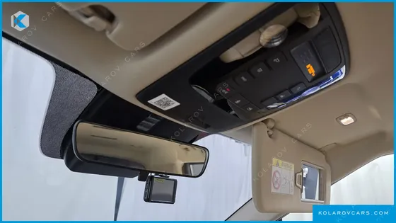 KIA CARNIVAL DIESEL 9-SEATER PRESTIGE
