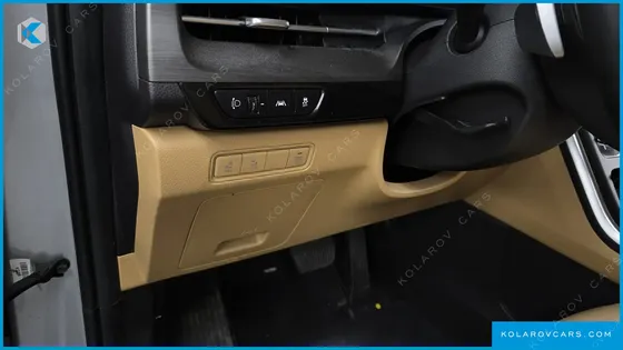 KIA CARNIVAL DIESEL 9-SEATER PRESTIGE