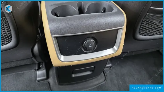 KIA CARNIVAL DIESEL 9-SEATER PRESTIGE