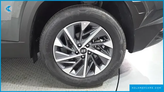 HYUNDAI TUCSON DIESEL 2.0 2WD