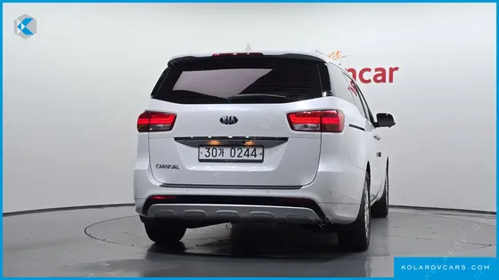 KIA CARNIVAL 9-SEATER PRESTIGE