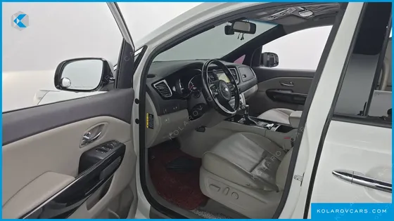 KIA CARNIVAL 9-SEATER PRESTIGE