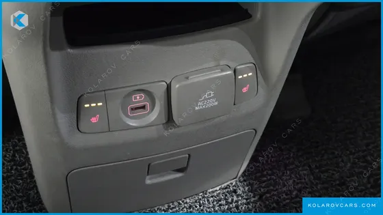 KIA CARNIVAL 9-SEATER PRESTIGE