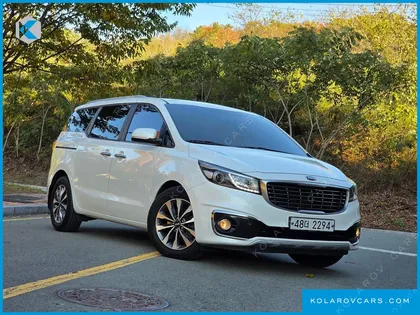 KIA CARNIVAL 9-SEATER LUXURY