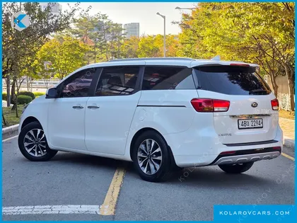 KIA CARNIVAL 9-SEATER LUXURY