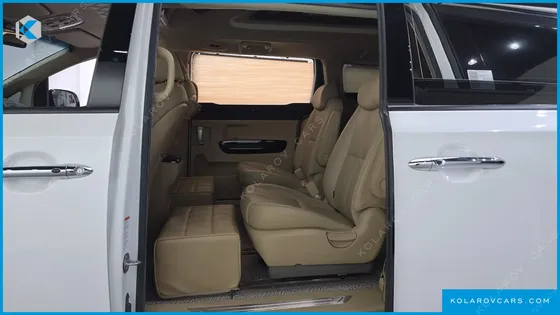 KIA CARNIVAL GASOLINE 7-SEATER HI-LIMOUSINE (SPECIAL)