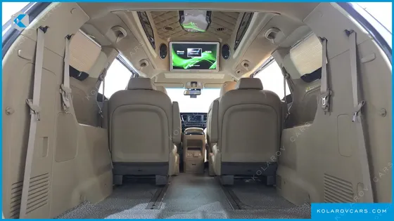 KIA CARNIVAL GASOLINE 7-SEATER HI-LIMOUSINE (SPECIAL)