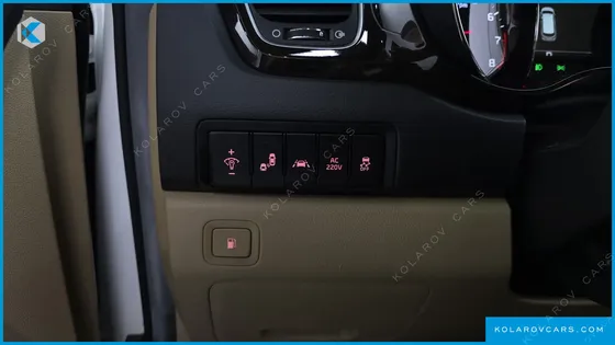 KIA CARNIVAL GASOLINE 7-SEATER HI-LIMOUSINE (SPECIAL)