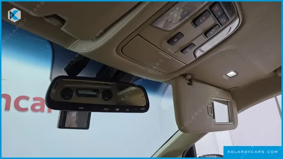 KIA CARNIVAL GASOLINE 7-SEATER HI-LIMOUSINE (SPECIAL)