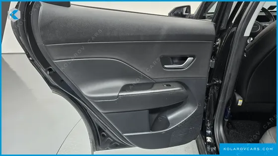 HYUNDAI KONA GASOLINE 2.0 2WD