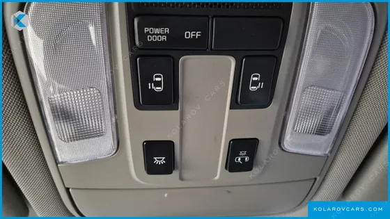 KIA CARNIVAL 9-SEATER LUXURY