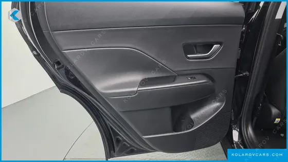 HYUNDAI KONA GASOLINE 2.0 2WD