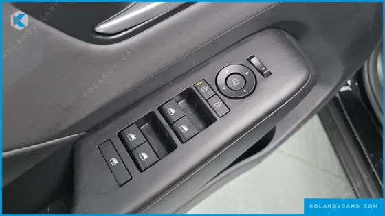 HYUNDAI KONA GASOLINE 2.0 2WD