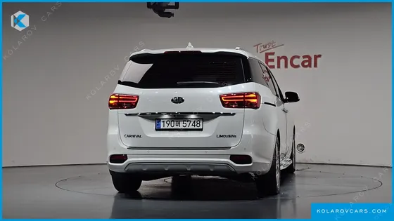 KIA CARNIVAL GASOLINE 7-SEATER LIMOUSINE