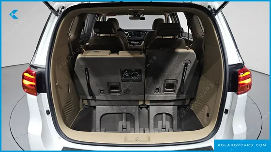 KIA CARNIVAL GASOLINE 7-SEATER LIMOUSINE