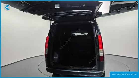 HYUNDAI STARIA CARGO 5-SEATER