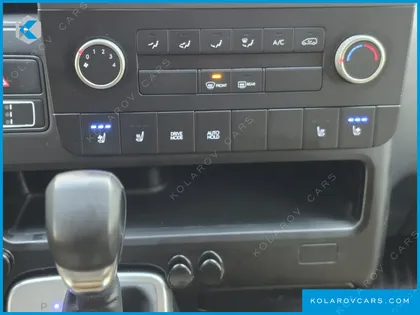 HYUNDAI STARIA L3.5 CARGO 5-SEATER