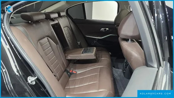 BMW 3 SERIES 330I LUXURY