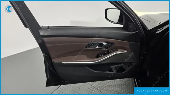 BMW 3 SERIES 330I LUXURY