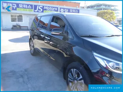 KIA CARNIVAL 9-SEATER LUXURY