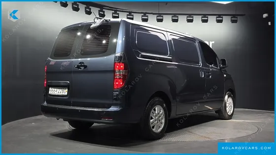 HYUNDAI STAREX VAN 3-SEATER LPI