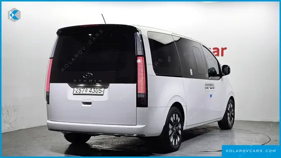 HYUNDAI STARIA L3.5 LOUNGE 7-SEATER