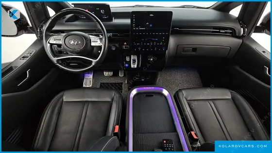 HYUNDAI STARIA L3.5 LOUNGE 7-SEATER