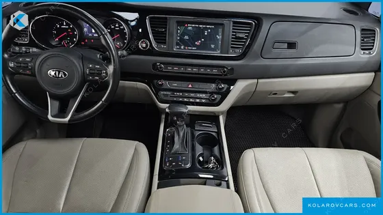 KIA CARNIVAL 11-SEATER NOBLESSE