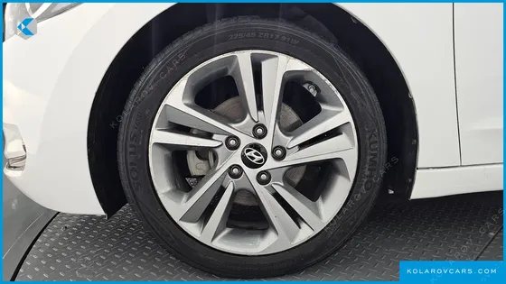 HYUNDAI ELANTRA (AVANTE) 1.6 GDI VALUE PLUS