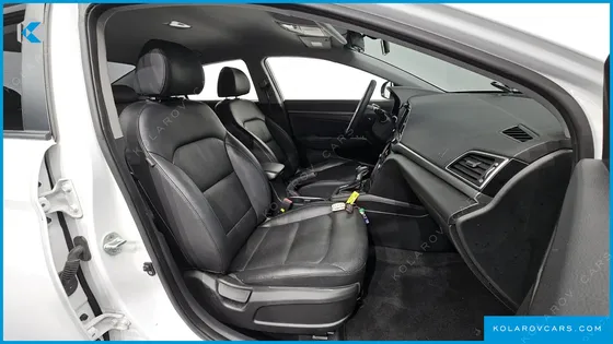 HYUNDAI ELANTRA (AVANTE) 1.6 GDI VALUE PLUS