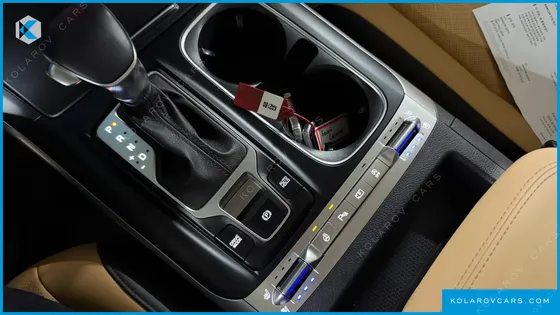 KIA CARNIVAL DIESEL 9-SEATER PRESTIGE