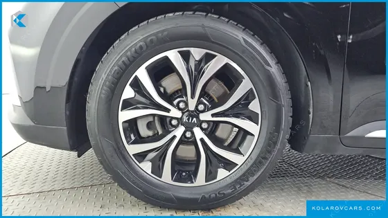 KIA CARNIVAL DIESEL 9-SEATER NOBLESSE