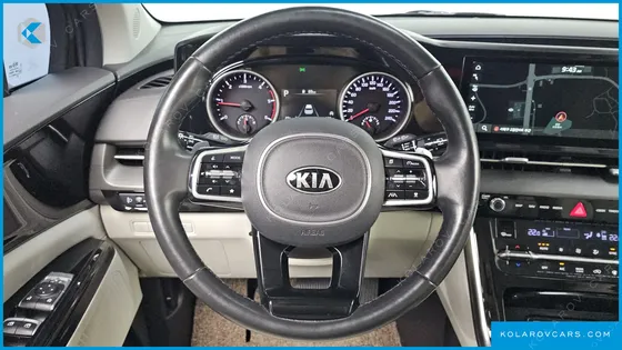 KIA CARNIVAL DIESEL 9-SEATER NOBLESSE