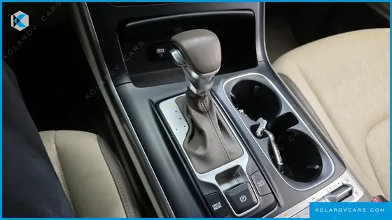 KIA CARNIVAL DIESEL 9-SEATER PRESTIGE