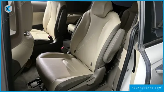KIA CARNIVAL DIESEL 9-SEATER PRESTIGE