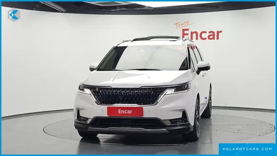 KIA CARNIVAL DIESEL 9-SEATER SIGNATURE