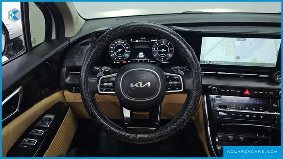 KIA CARNIVAL DIESEL 9-SEATER SIGNATURE